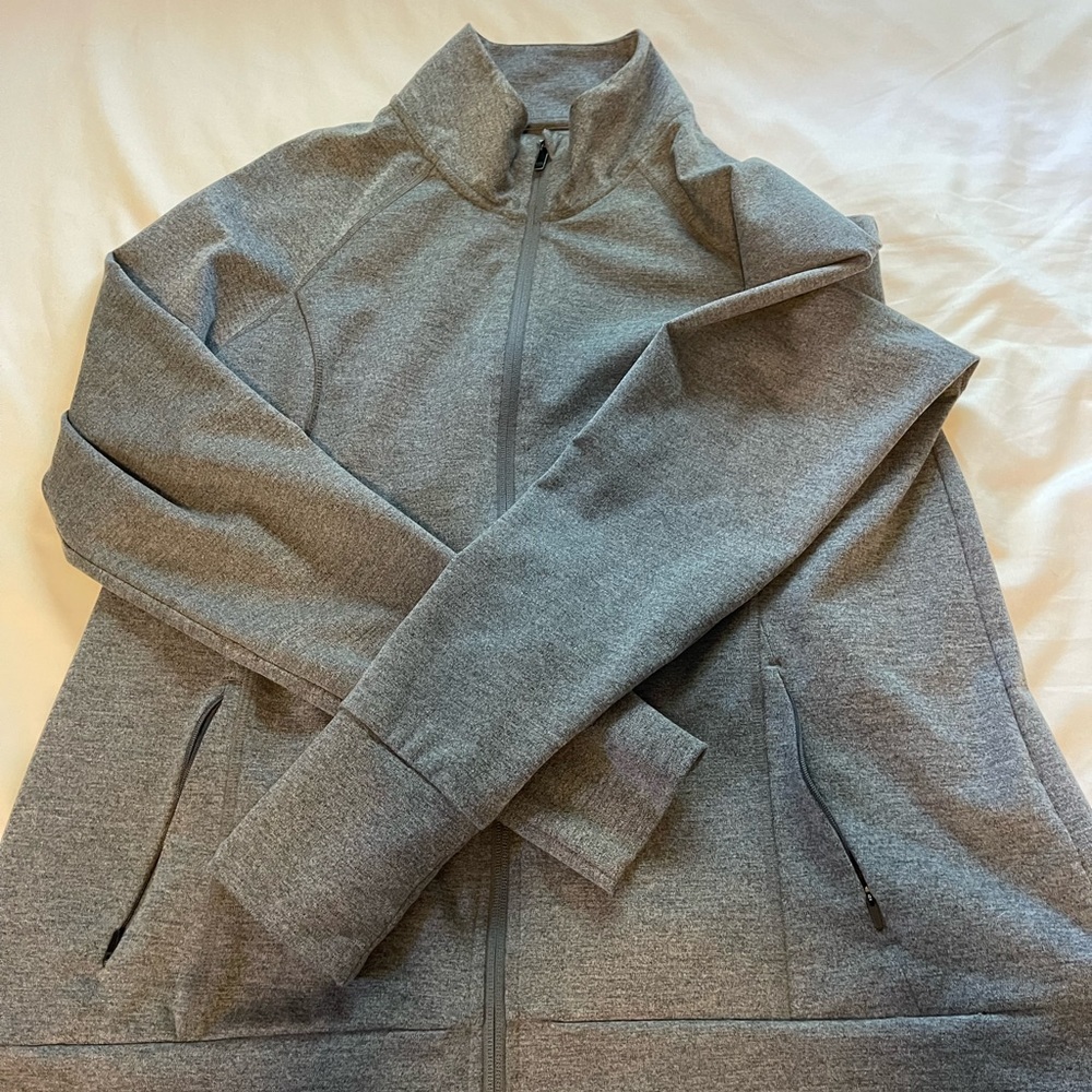 All in motion grey light weight zip up sweater. Size XXL never worn
